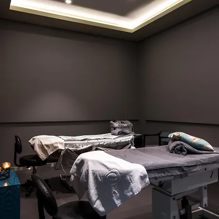 Готель Enotel Magnolia (adults Only)